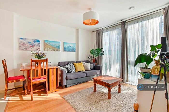 1 Bedroom Flat To Rent In Mulberry Apartments, London, N4