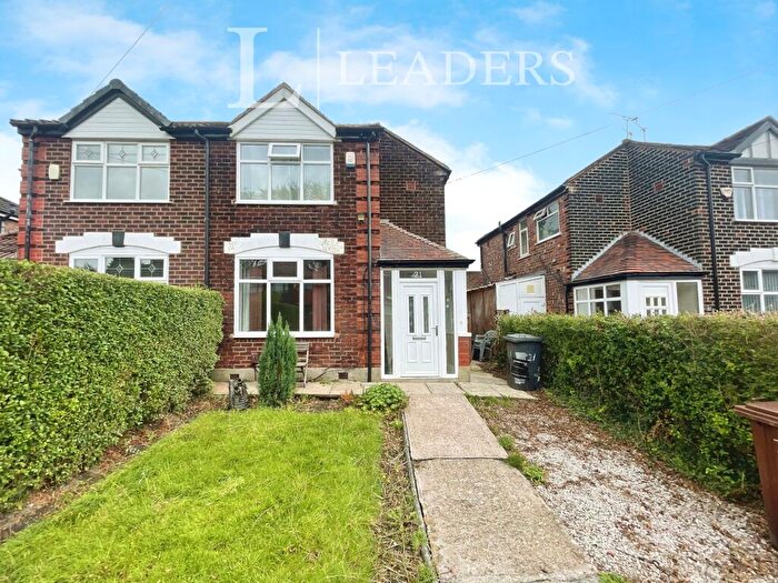 4 Bedroom Semi-Detached House To Rent In Meade Hill Road, M25