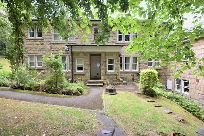 2 Bedroom Apartment To Rent In Stonelea Court, Alma Road, Headingley, Leeds, LS6