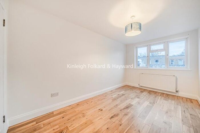 2 Bedroom Apartment To Rent In Brockley Road London, SE4