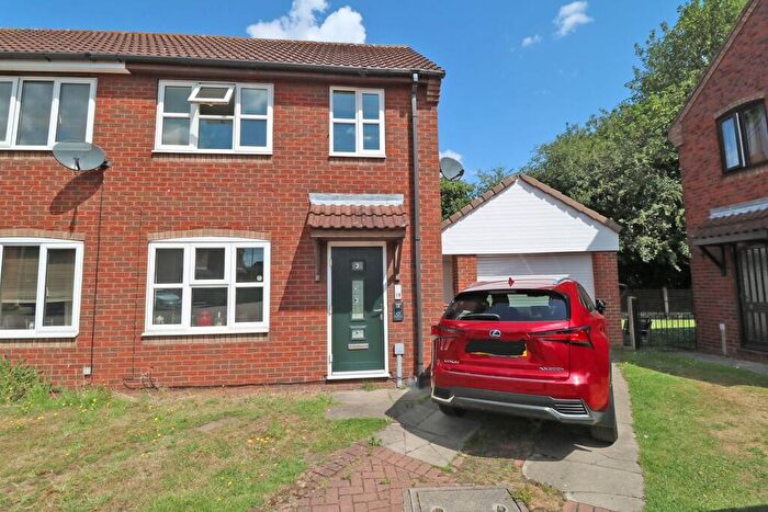 2 Bedroom Semi-Detached House For Sale In Popplewell Close, Belton, DN9