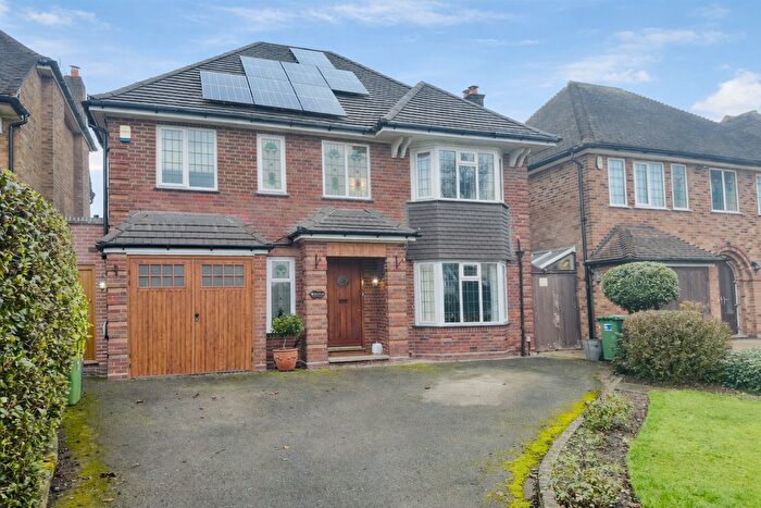 4 Bedroom Detached House For Sale In Mirfield Road, Solihull, B91