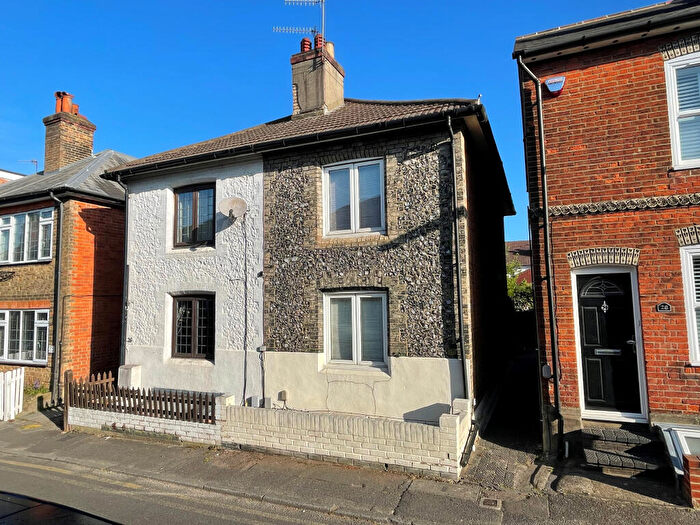 2 Bedroom Semi-Detached House To Rent In Drummond Road, Guildford, GU1