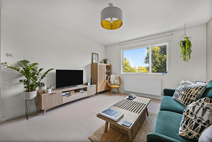 1 Bedroom Apartment For Sale In Aberdeen Park, London, N5