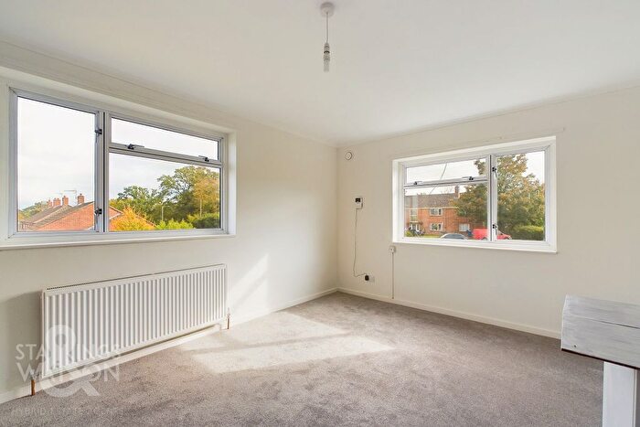 2 Bedroom Detached Bungalow For Sale In Tower Mill Road, Bungay, NR35