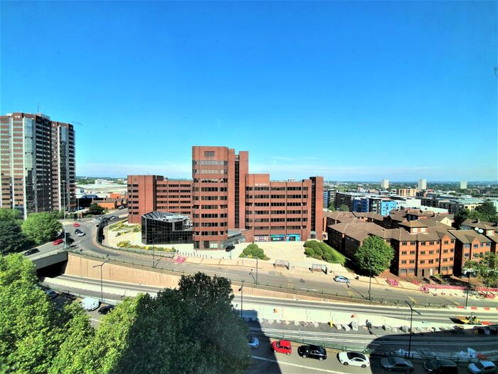 2 Bedroom Apartment To Rent In St Martin's Place, Birmingham, West Midlands, B15
