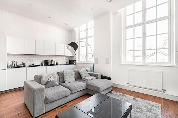 1 Bedroom Flat To Rent In Winchester Street, London, W3