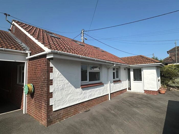 4 Bedroom Detached House For Sale In Hopperstyle, Bickington, Barnstaple, EX31