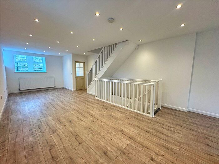 3 Bedroom End Of Terrace House For Sale In Newchurch Road, Rawtenstall, Rossendale, BB4