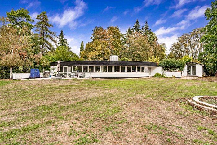 4 Bedroom Detached House For Sale In Jordleys, Manor Road, Goring On Thames, Oxfordshire, RG8