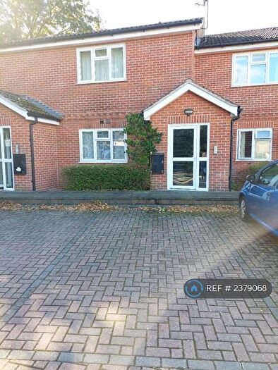 1 Bedroom Flat To Rent In Brocas Road, Burghfield Common, Reading, RG7