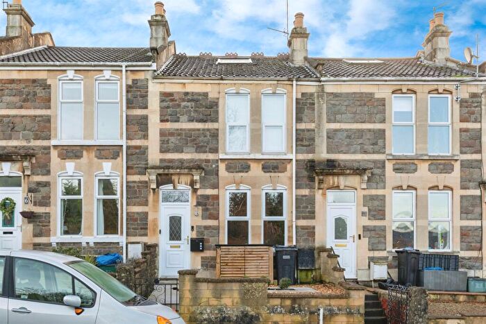 3 Bedroom Terraced House For Sale In Lymore Avenue, Bath, BA2