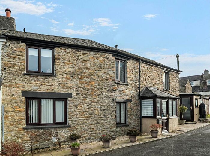 3 Bedroom House For Sale In Callington, PL17