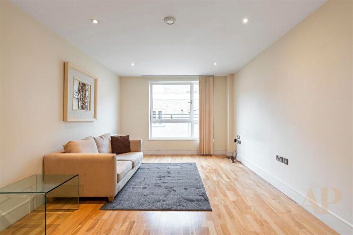 2 Bedroom Flat To Rent In Cheshire Street, Shoreditch, E2