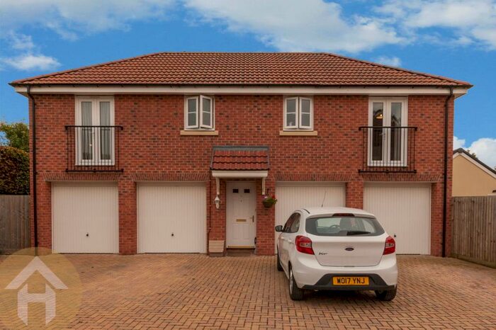 2 Bedroom Coach House To Rent In Buxton Way, Royal Wootton Bassett, SN4