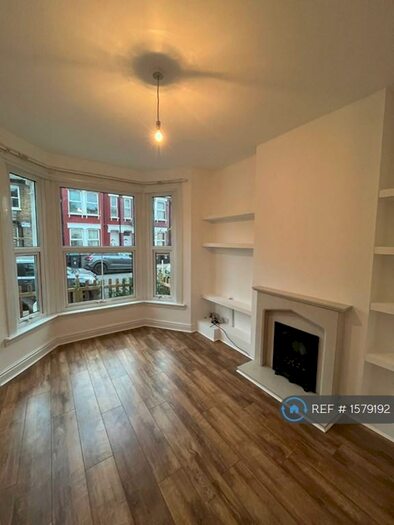 1 Bedroom Flat To Rent In Brownlow Road, London, NW10