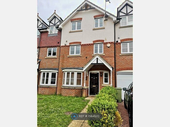 4 Bedroom Terraced House To Rent In Healy Drive, Orpington, BR6