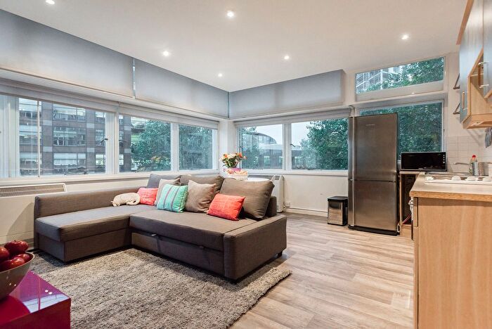 2 Bedroom Flat To Rent In Newington Causeway, London, SE1