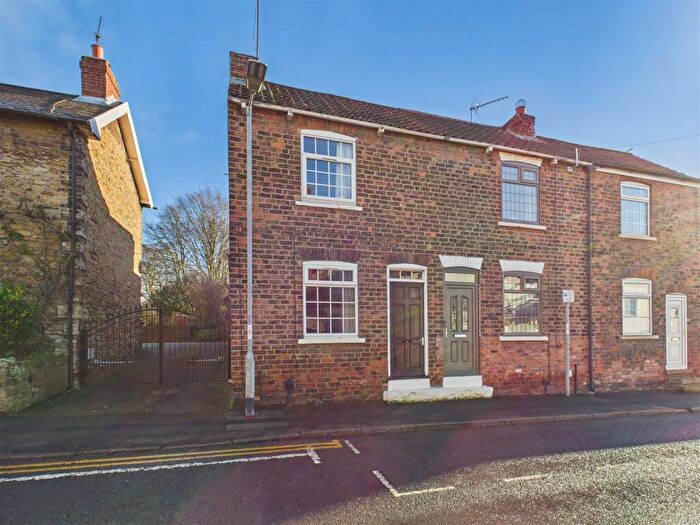 2 Bedroom End Of Terrace House For Sale In Station Road, Brough, HU15