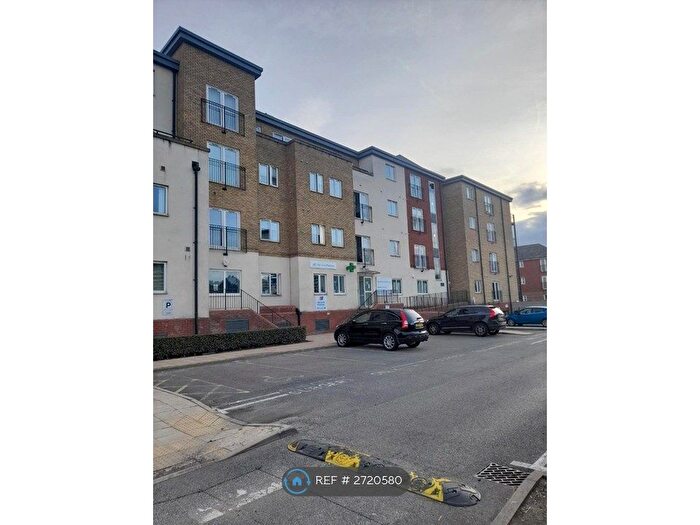 1 Bedroom Flat To Rent In Paveley Court, London, NW7