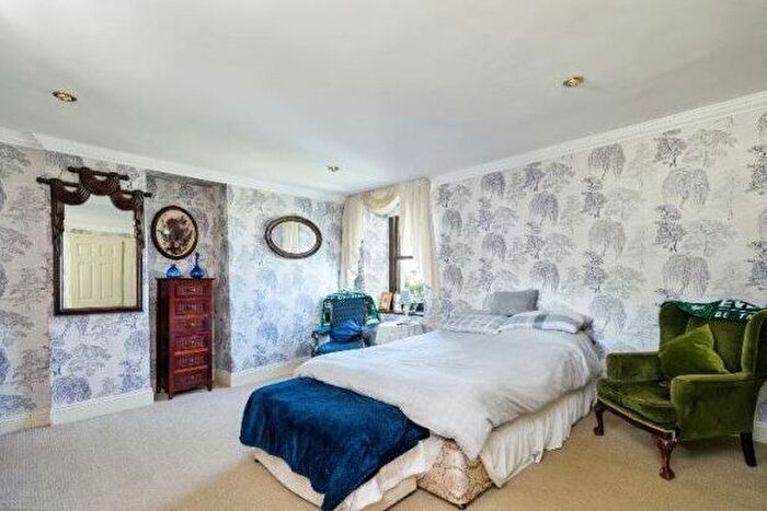 4 Bedroom Terraced House To Rent In Marine Road, Plymouth, PL9