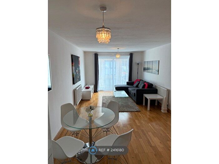1 Bedroom Flat To Rent In Gemini Court, Edgware, HA8