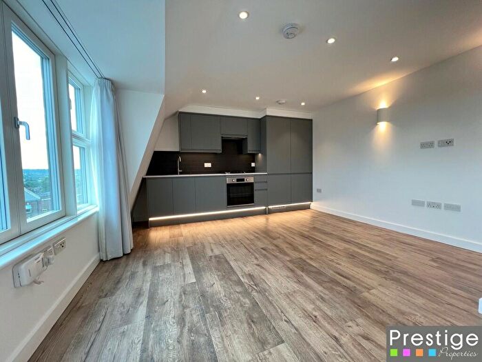 1 Bedroom Apartment To Rent In Brent Street, London, NW4