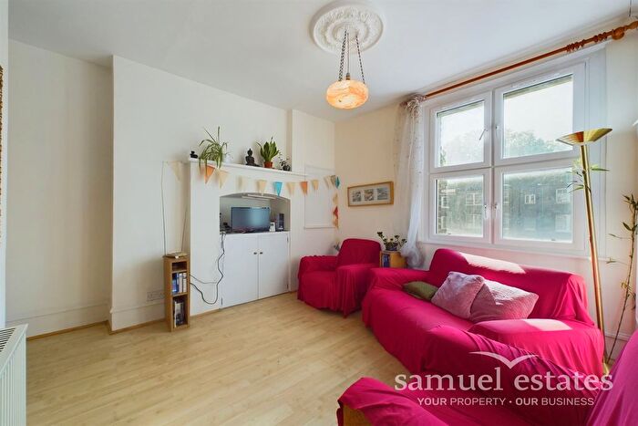 2 Bedroom Flat To Rent In Talgarth Mansions, Talgarth Road, West Kensington, W14