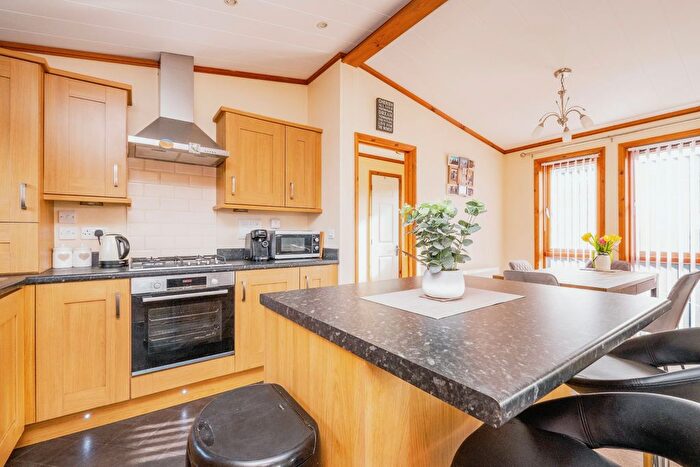 2 Bedroom Bungalow For Sale In Riverside Park, Upper Beeding, West Sussex, BN44