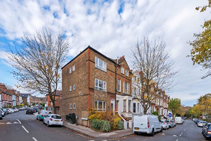 1 Bedroom Flat To Rent In Northwood Road, London, N6