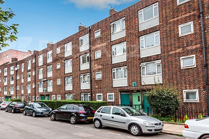 3 Bedroom Flat To Rent In Harrington Street, Camden / Euston, NW1