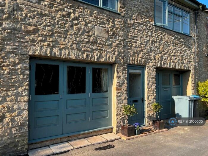 3 Bedroom Terraced House To Rent In Rectory Lane, Woodstock, OX20