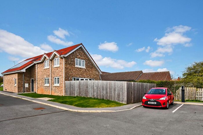 4 Bedroom Detached House For Sale In Willow Close, Ripon, HG4