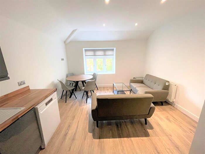 2 Bedroom Apartment For Sale In Park Terrace, Bramhall Road, L22