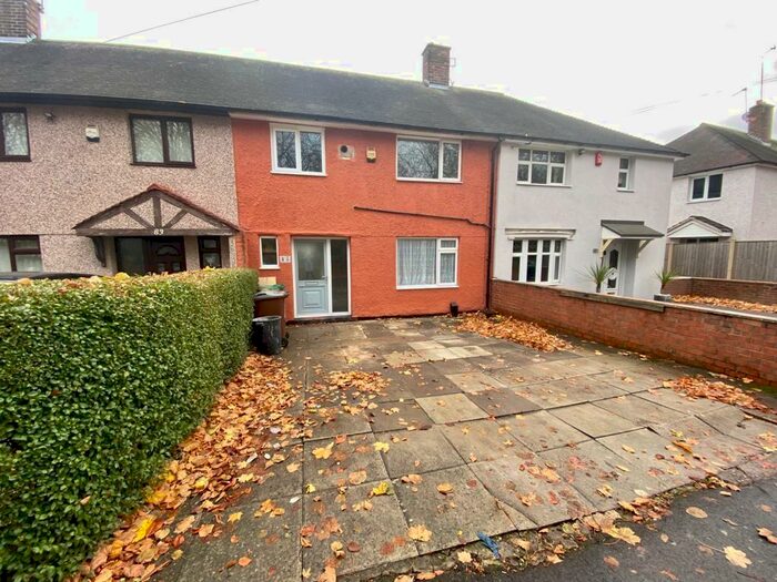3 Bedroom House To Rent In Gardendale Avenue, Clifton, NG11