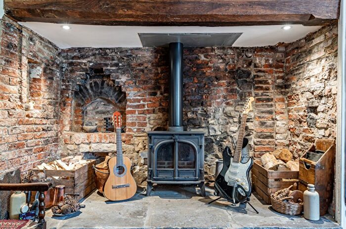 4 Bedroom Detached House For Sale In West End, Ulleskelf, Tadcaster, North Yorkshire, LS24