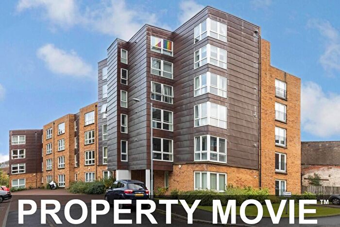 1 Bedroom Apartment To Rent In Flat /, McPhail Street, Bridgeton, G40