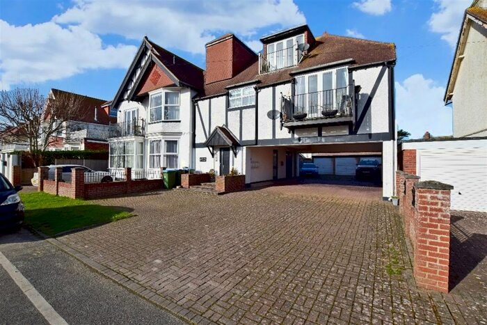 2 Bedroom Flat To Rent In Eversley Court, Aldwick Avenue, Bognor Regis, West Sussex, PO21