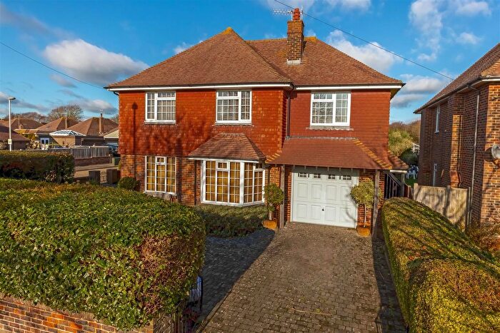 4 Bedroom Detached House To Rent In Cowdray Drive, Goring-By-Sea, Worthing, BN12
