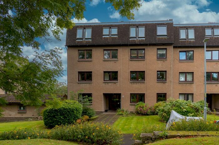 3 Bedroom Flat To Rent In Grandtully Drive, Kelvindale, Glasgow, G12