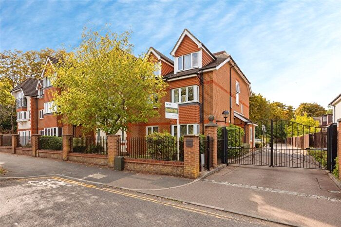 1 Bedroom Flat For Sale In Stoke Road, Guildford, Surrey, GU1