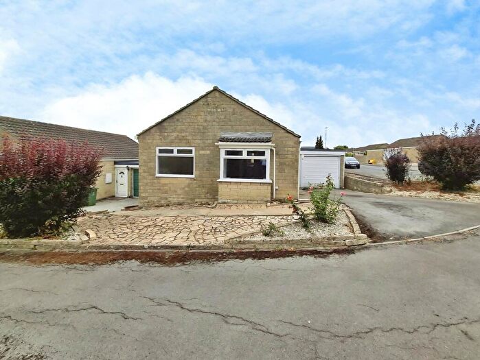 2 Bedroom Detached Bungalow For Sale In Edgehill, Swindon, Wiltshire, SN5