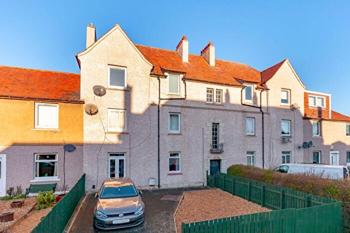 2 Bedroom Flat For Sale In / Parkhead Loan, Parkhead, EH11
