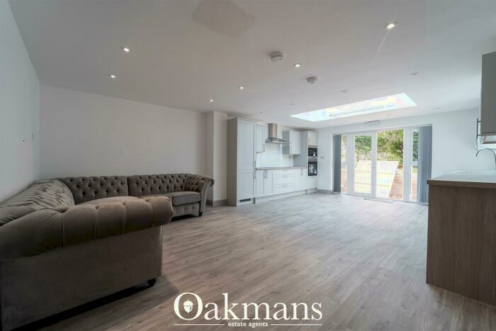 5 Bedroom House To Rent In Goss Croft, Birmingham, B29