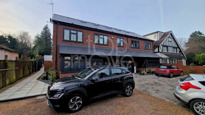 2 Bedroom Flat To Rent In Banstead Road, Purley, CR8