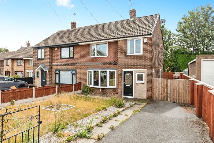 3 Bedroom Semi-detached House For Sale In Cleveland Avenue, Knottingley, WF11