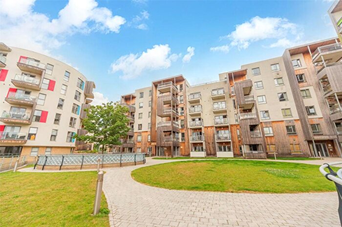 2 Bedroom Apartment To Rent In Glenalmond Avenue, Cambridge, CB2