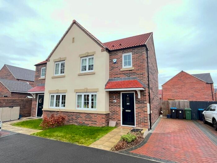3 Bedroom Semi-Detached House For Sale In Edgar Drive, Thirsk, YO7