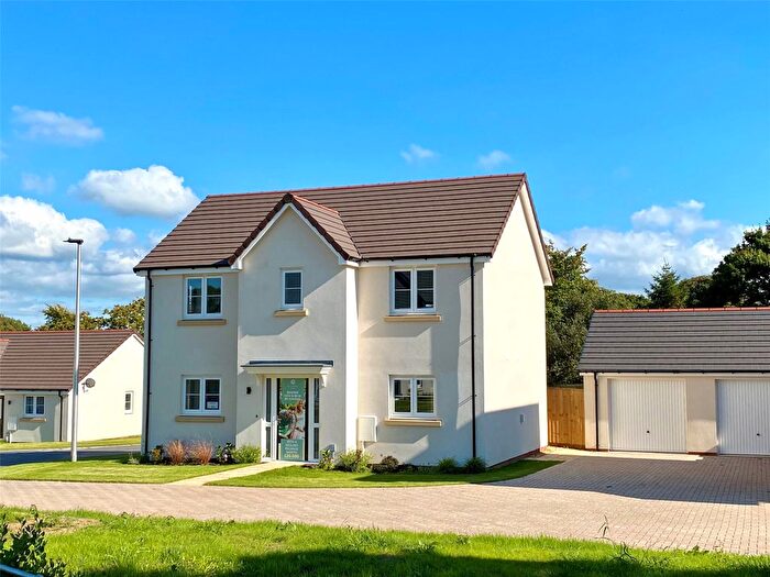 4 Bedroom Detached House For Sale In Primrose Meadows, Bradworthy, EX22