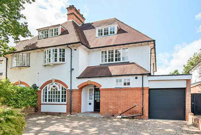 6 Bedroom Semi-Detached House To Rent In West Grove, Walton-On-Thames, KT12